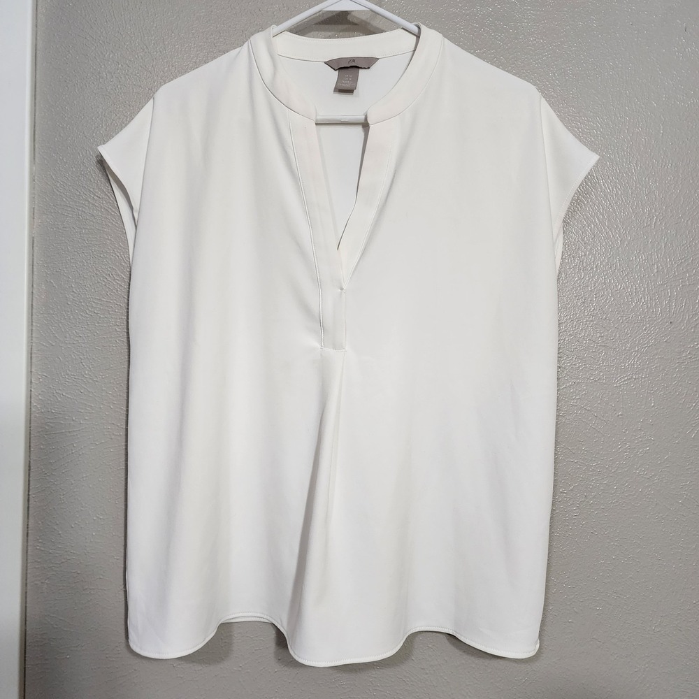 H&M Blouse Women's Size 12 Sleeveless V Neck White Minimalist Timeless Top